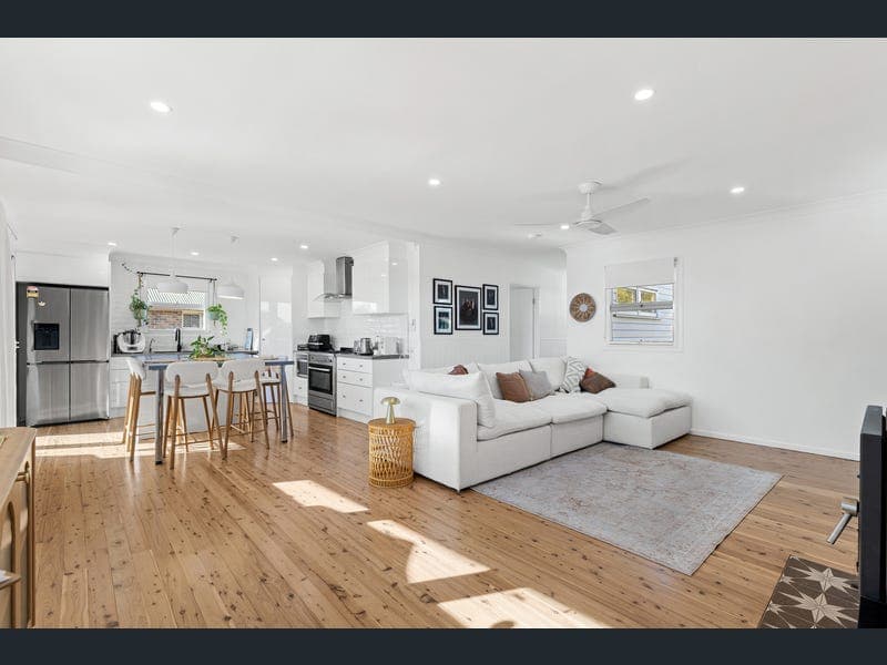 5 Evenden Street, Warwick — photo 1 of 5