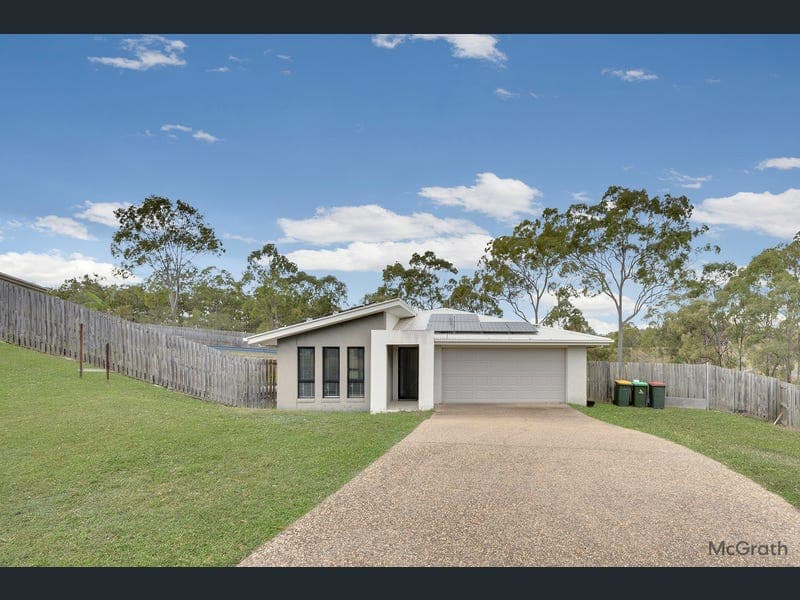 18 Giles Street, Glen Eden — photo 1 of 5
