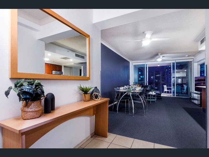 3186/23 Fermy Avenue, Surfers Paradise — photo 1 of 5