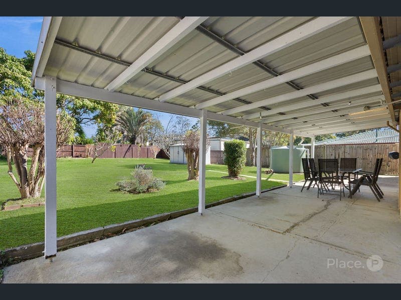 3 Wittonga Court, Karana Downs — photo 1 of 5
