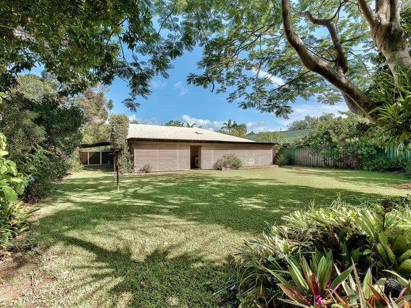 17 Castlecor Street, Ferny Grove — photo 1 of 5