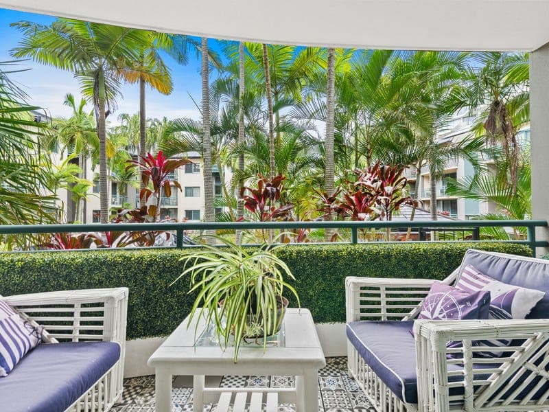 37/955 Gold Coast Highway, Palm Beach — photo 1 of 5