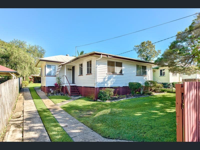 142 Dawson Parade, Keperra — photo 1 of 5
