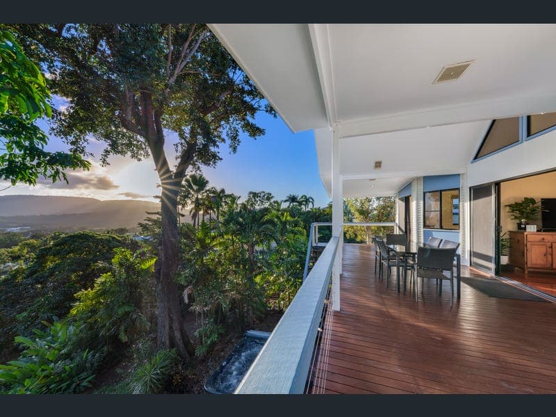 6 Panoramic Court, Cannonvale — photo 1 of 5