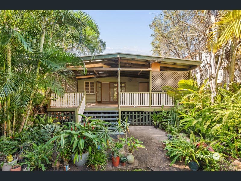 26 Jackson Street, Clayfield — photo 1 of 5