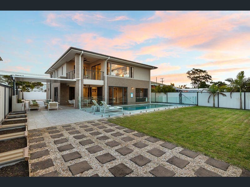 15 Moore Street, Victoria Point — photo 1 of 5