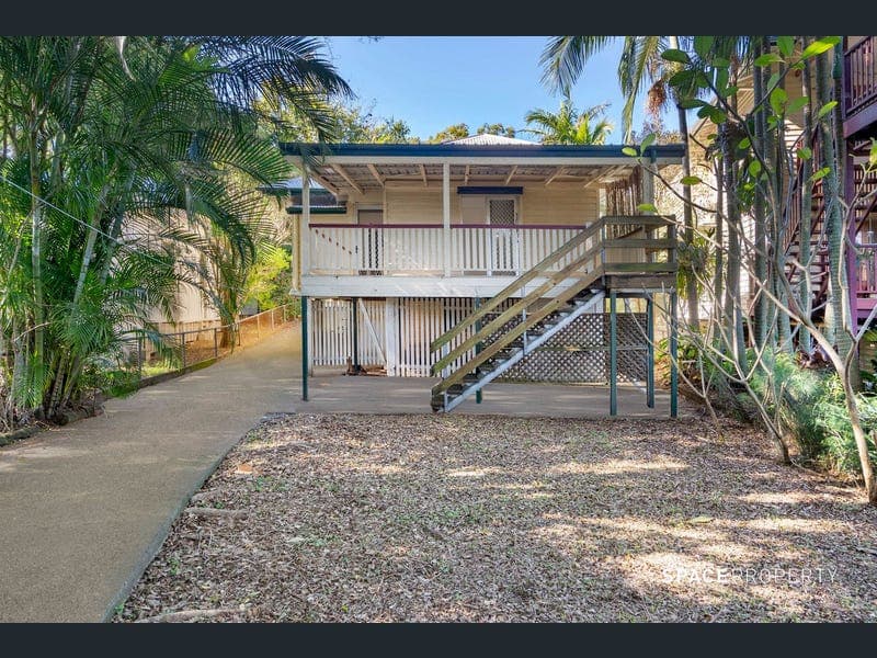 25 Turley Street, Fairfield — photo 1 of 5