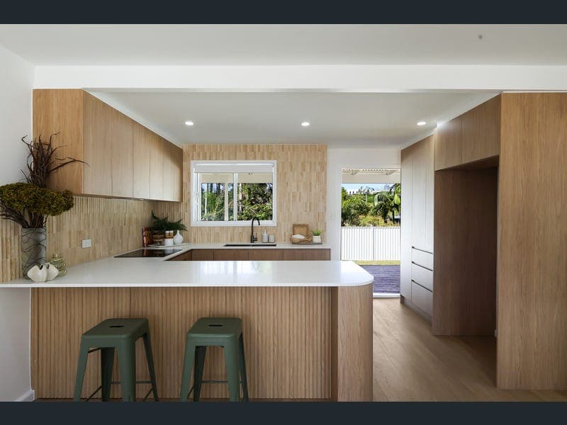 70 Alicia Street, Southport — photo 1 of 5