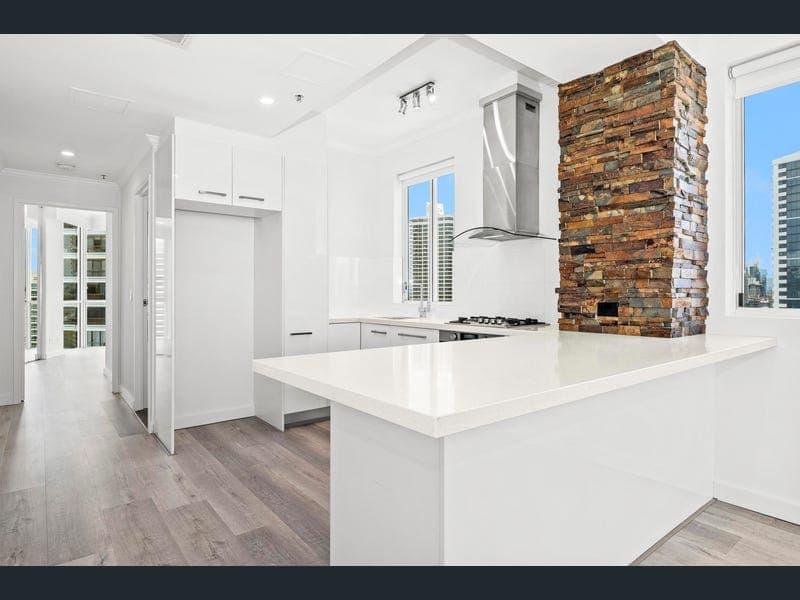 41/5 Woodroffe Avenue, Main Beach — photo 1 of 5