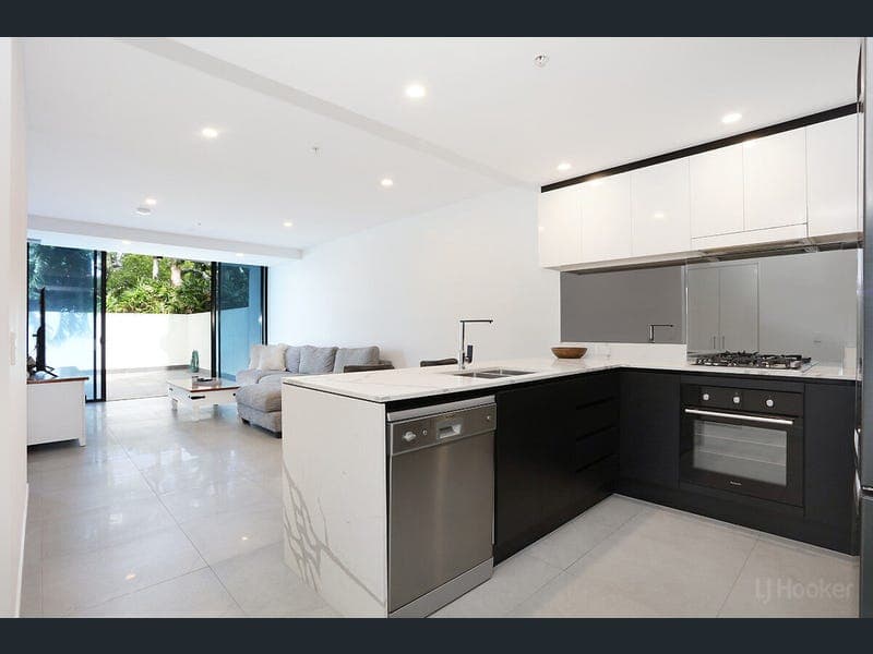 5107/5 Harbour Side Court, Biggera Waters — photo 1 of 5
