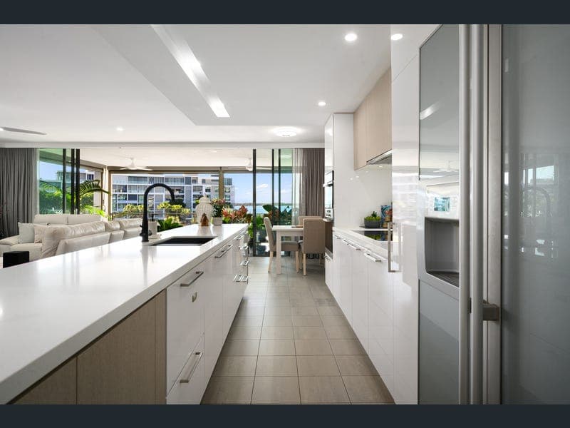4301/323 Bayview Street, Hollywell — photo 1 of 5