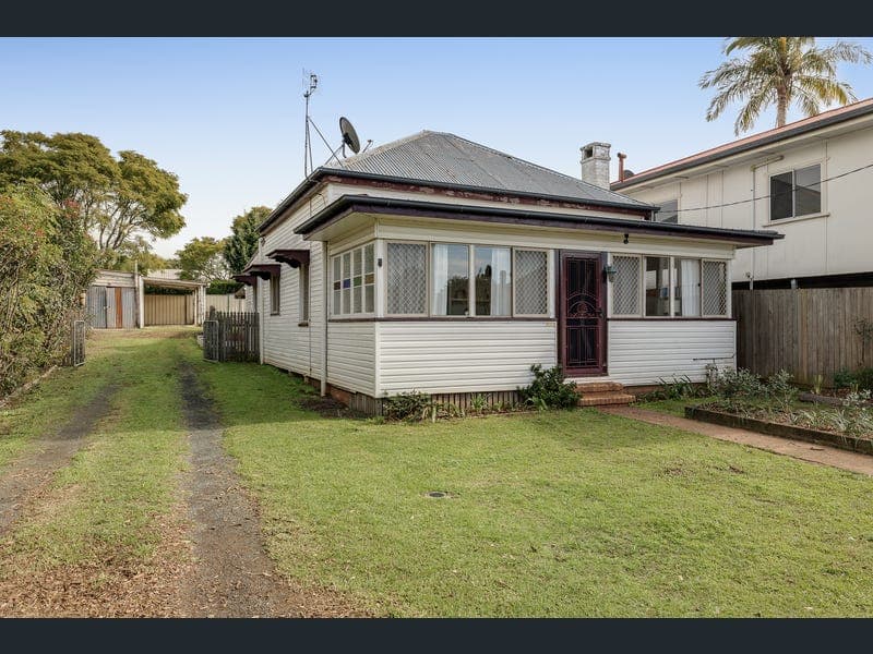 29 Gowrie Street, Toowoomba City — photo 1 of 5