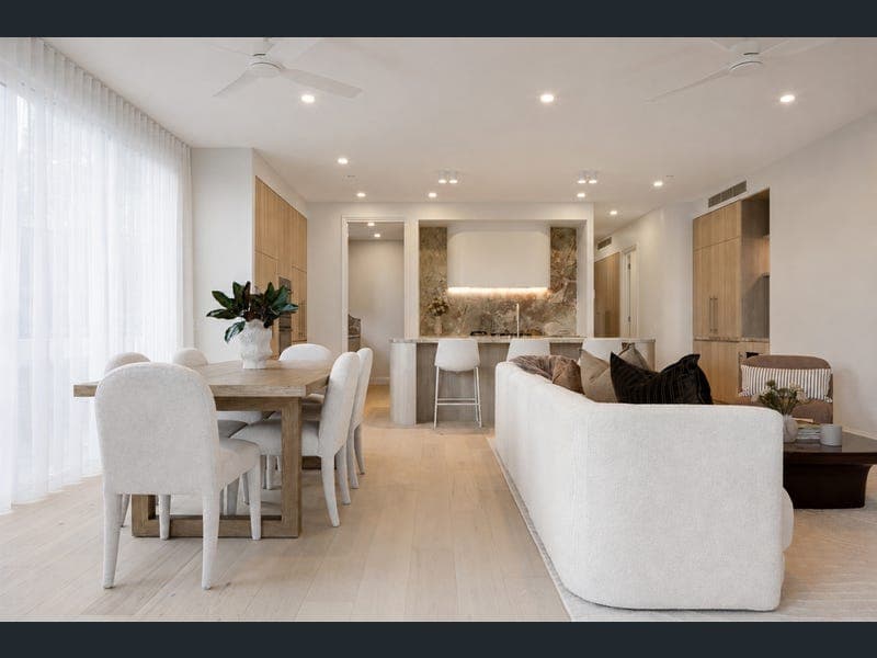 1/58 Rennie Street, Indooroopilly — photo 1 of 5