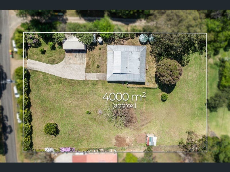 156 Teutoberg Avenue, Witta — photo 1 of 5