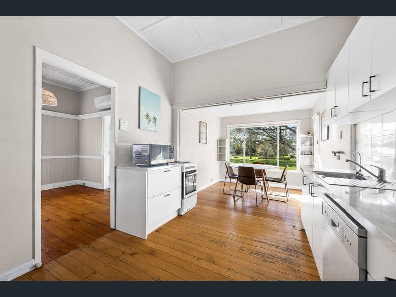 2 Drayton Street, Allora — photo 1 of 5