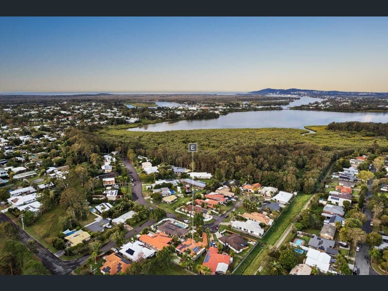 4 Bungee Court, Tewantin — photo 1 of 5