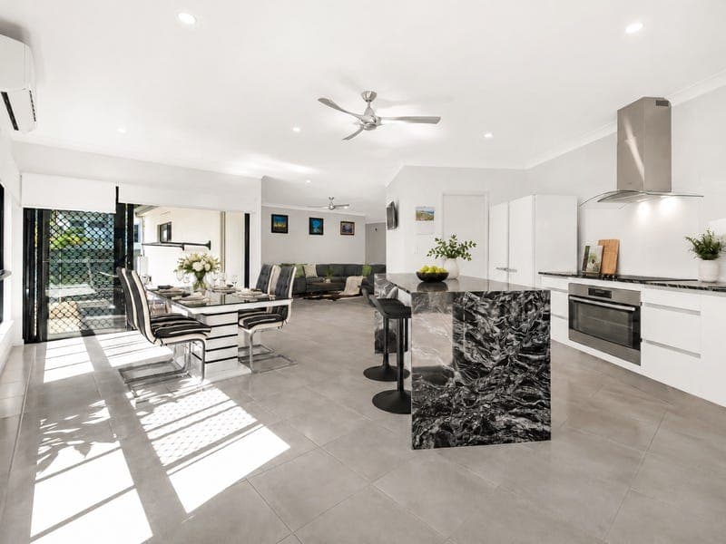 5 Mooreland Place, Kewarra Beach — photo 1 of 5