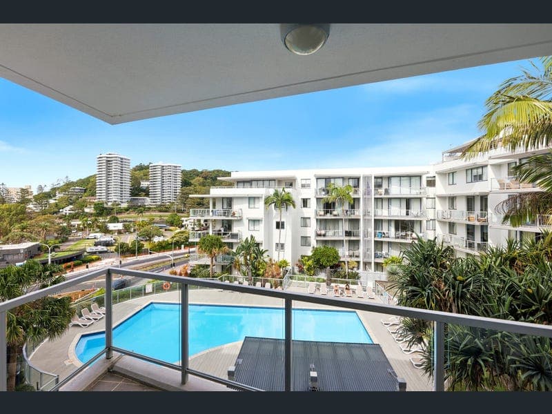 1106/1 Ocean Street, Burleigh Heads — photo 1 of 5