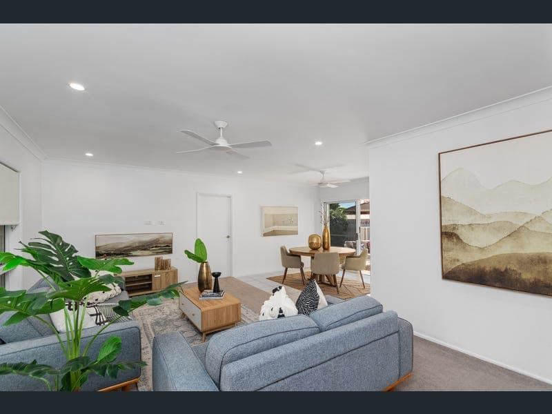 2 Dianella Court, Annandale — photo 1 of 5