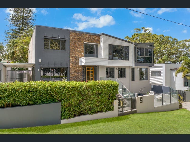 1A Bay Street, Redland Bay — photo 1 of 5