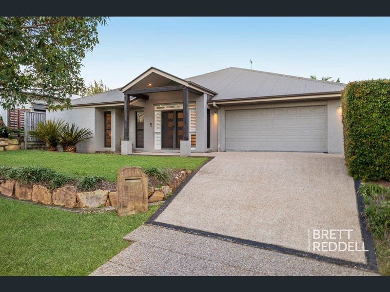 7 Emmaville Crescent, Ormeau — photo 1 of 5