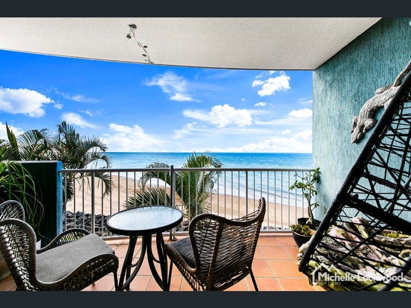 119/17 Buccaneer Drive, Urangan — photo 1 of 5