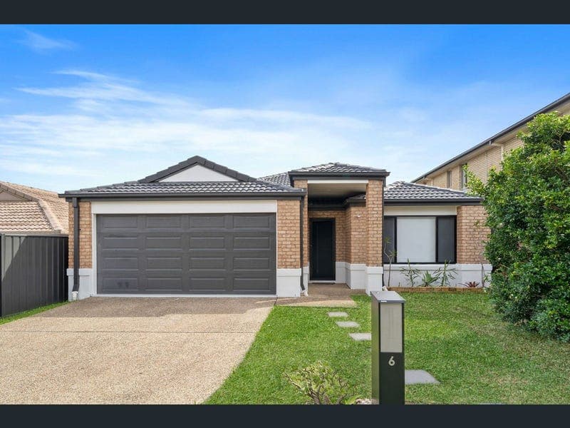 6 Letitia Close, Wakerley — photo 1 of 5