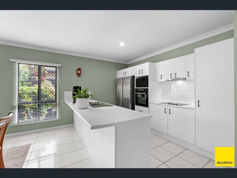19 Redcap Bend, Trinity Park — photo 1 of 4