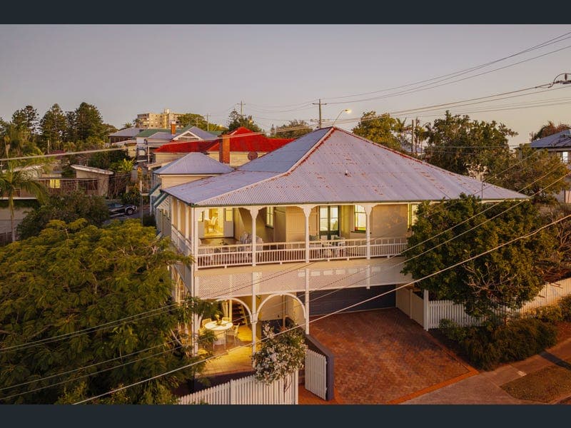 81 Windsor Road, Red Hill — photo 1 of 5