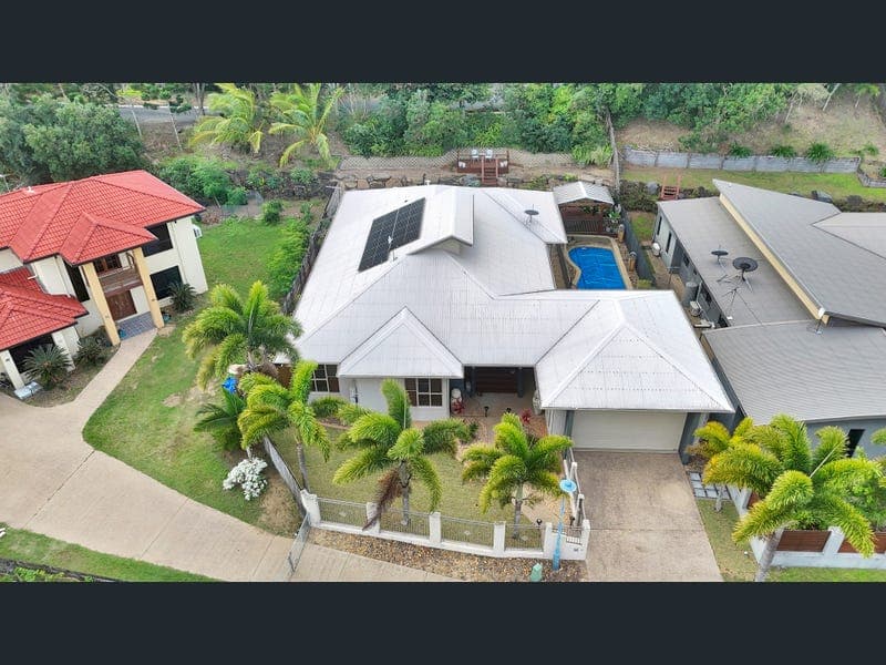 21 Portside Place, Shoal Point — photo 1 of 5
