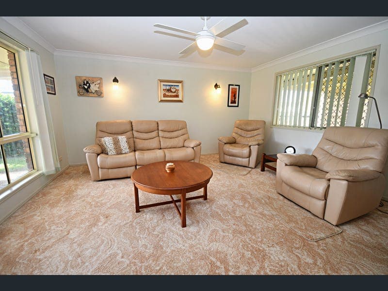 85 Cunningham Street, Urangan — photo 1 of 5