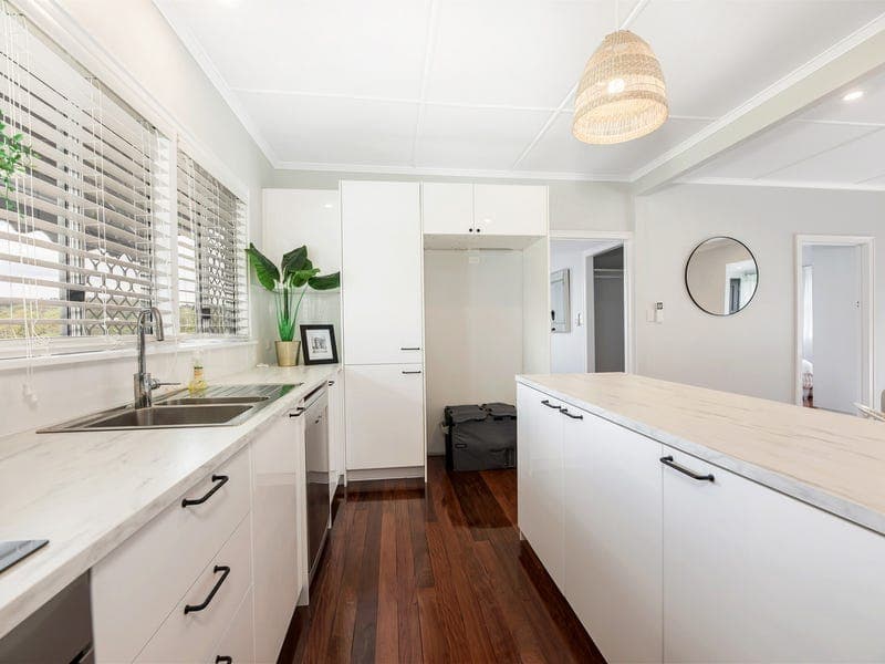 26 Dorothy Street, Silkstone — photo 1 of 5