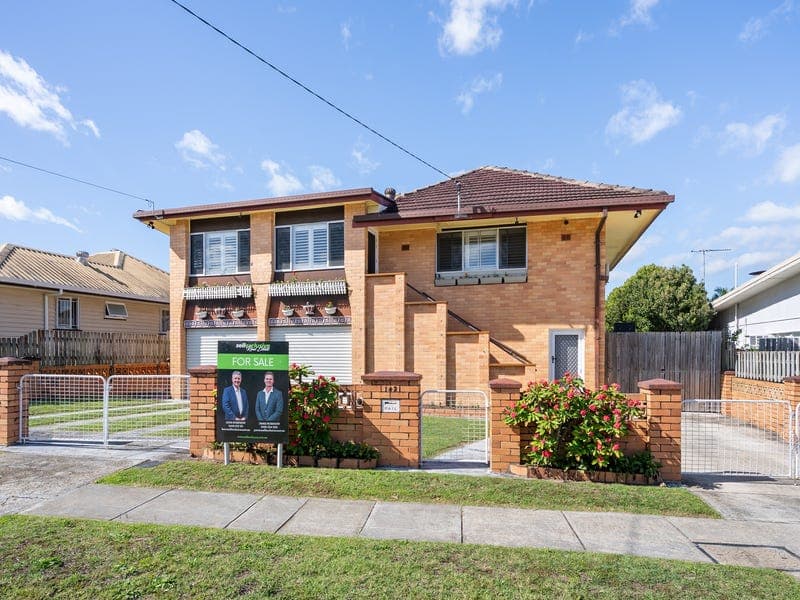 142 Lascelles Street, Brighton — photo 1 of 5