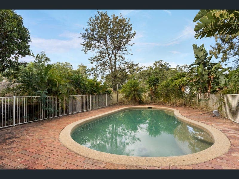 25 Silkwood Court, Glenore Grove — photo 1 of 5