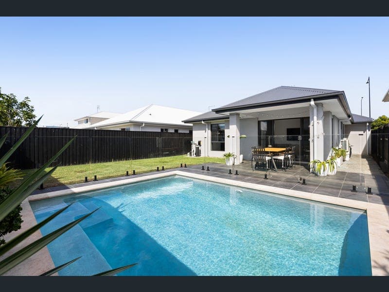 27 Daintree Drive, Palmview — photo 1 of 5
