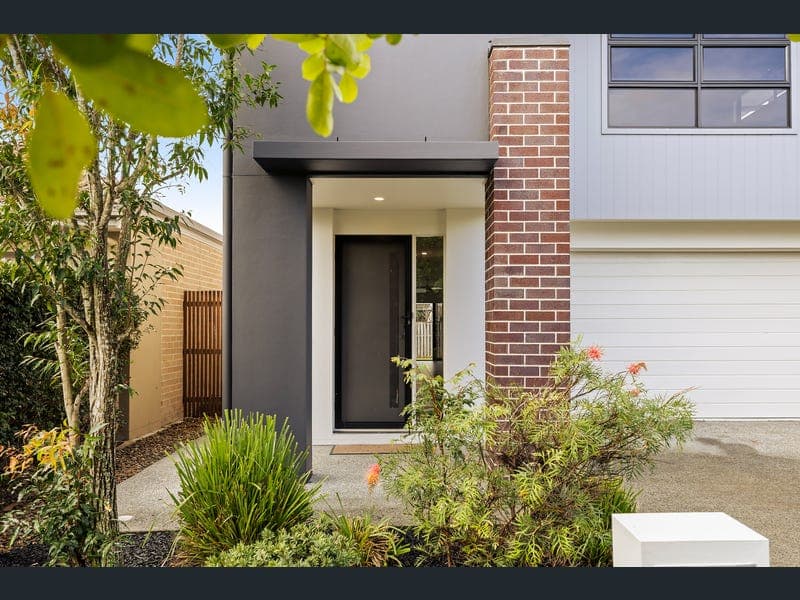 30 Wyperfield Circuit, Pimpama — photo 1 of 5