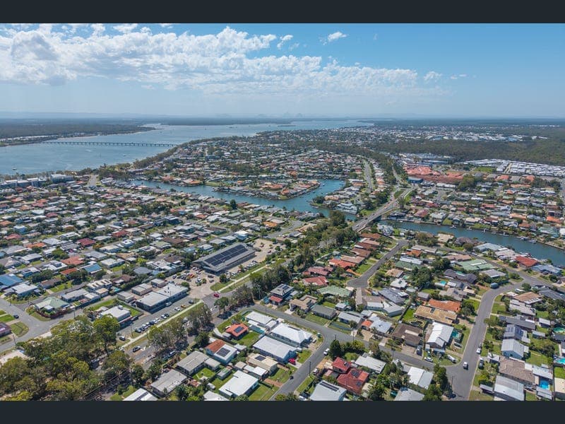 4 Crane Street, Bongaree — photo 1 of 5