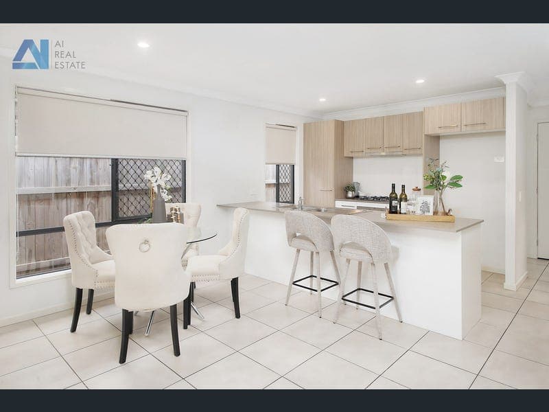 4 Polo Street, Logan Reserve — photo 1 of 5