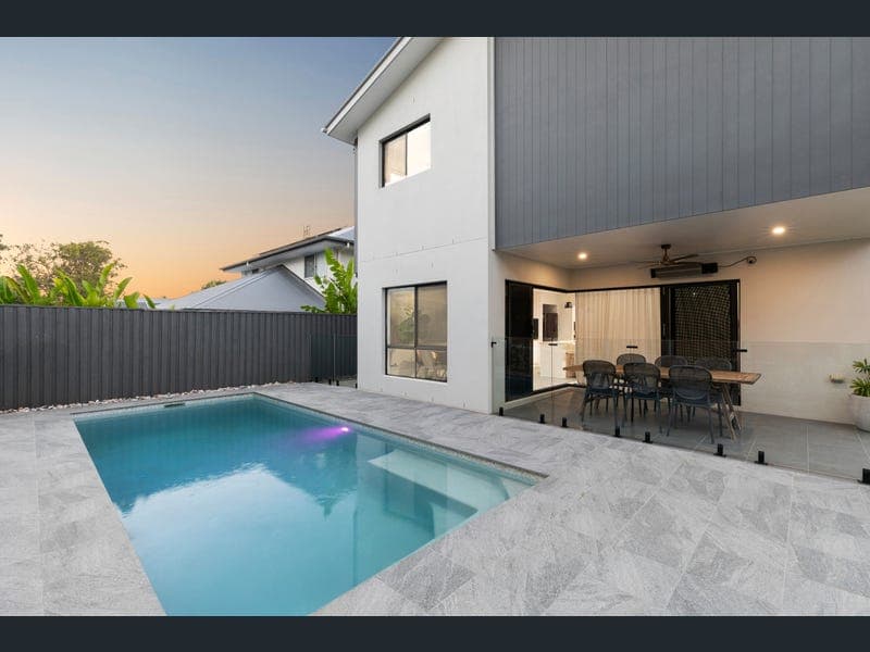5 Sunbird Lane, Peregian Springs — photo 1 of 5
