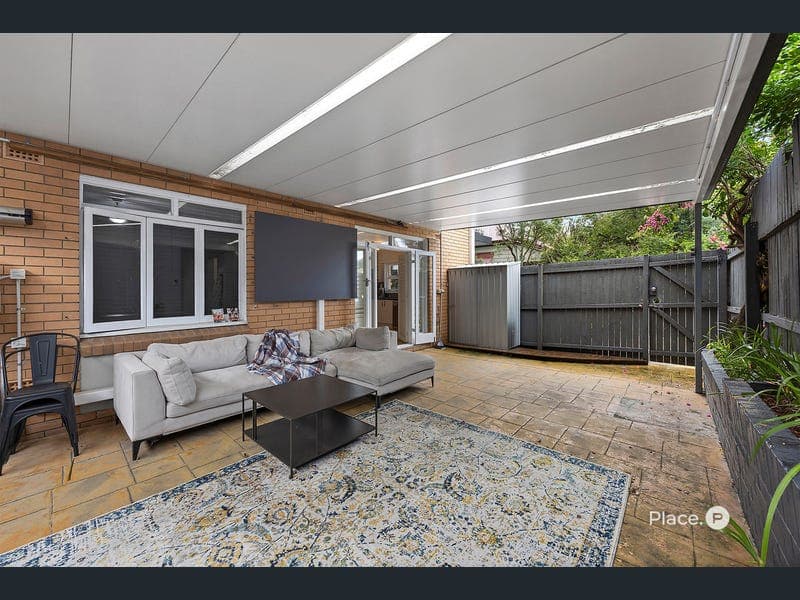 1/15 Agnes Street, Auchenflower — photo 1 of 5