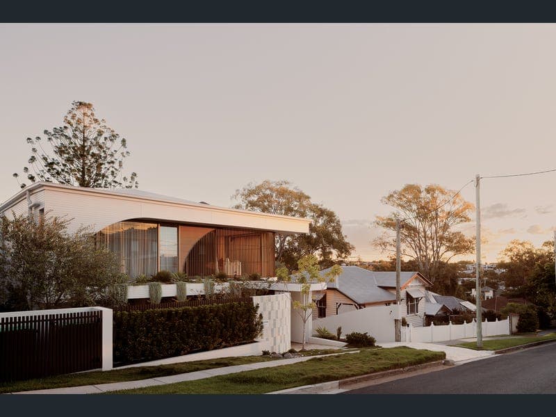 27 Martha Street, Camp Hill — photo 1 of 5