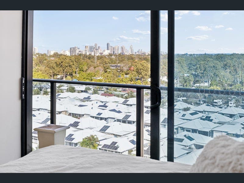 5811/5 Harbour Side Court, Biggera Waters — photo 1 of 5
