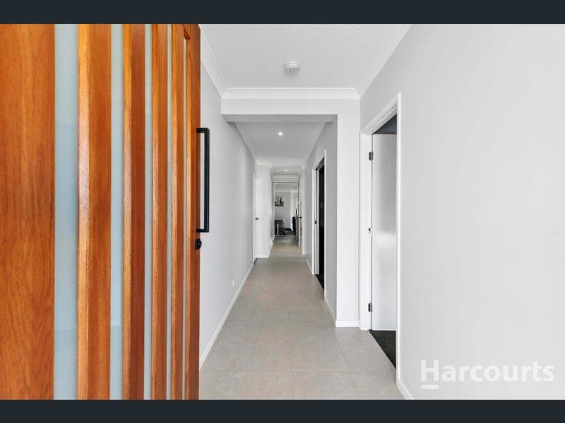 44 Indigo Way, Kawungan — photo 1 of 5