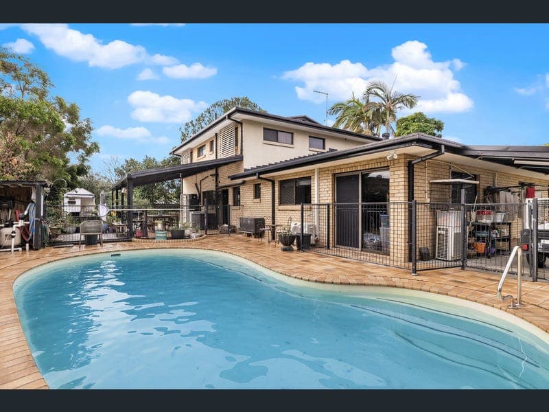 3A Rosinia Court, Redland Bay — photo 1 of 5