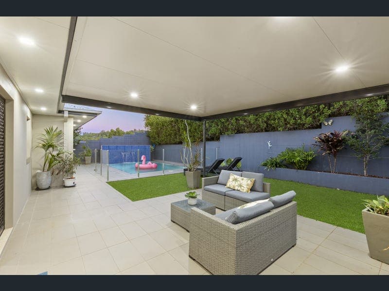 21 Kerala Court, Mudgeeraba — photo 1 of 5
