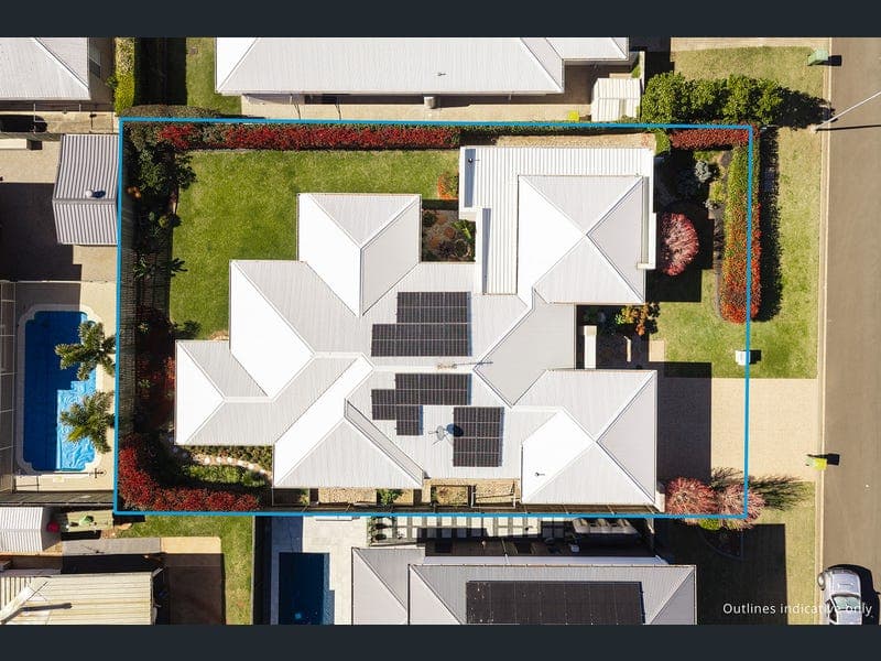 13 Stedman Street, Middle Ridge — photo 1 of 5