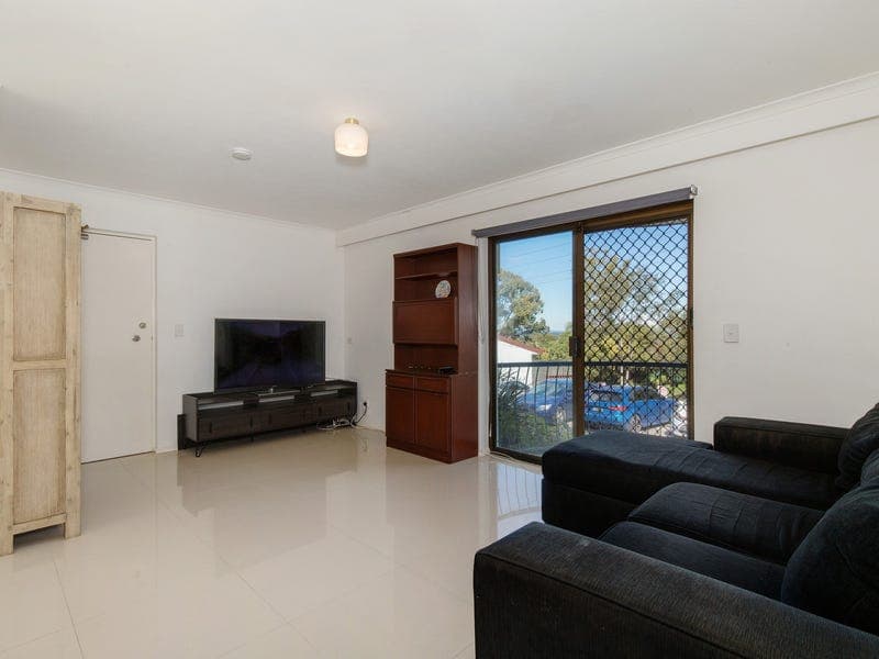 34/167 John Paul Drive, Springwood — photo 1 of 5