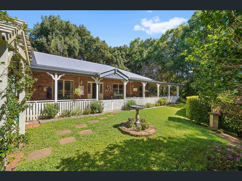 6 Kondalilla Falls Road, Montville — photo 1 of 5