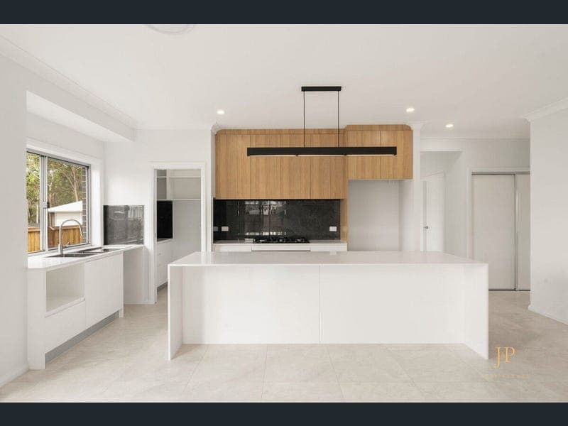 20 Queenstown Street, Jimboomba — photo 1 of 5