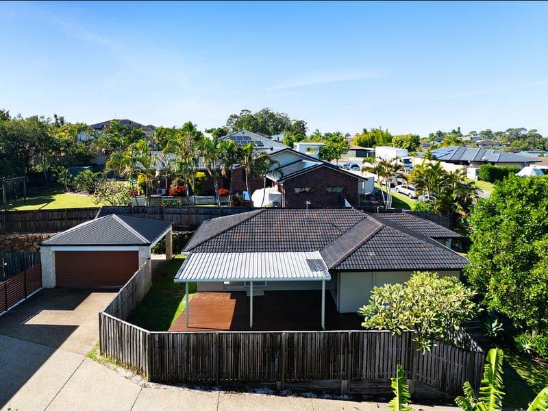 1/4 Harvil Road, Molendinar — photo 1 of 5